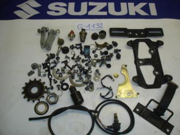 SUZUKI GSX 750 EF, Bj. 85, Restteile lt. Bild,